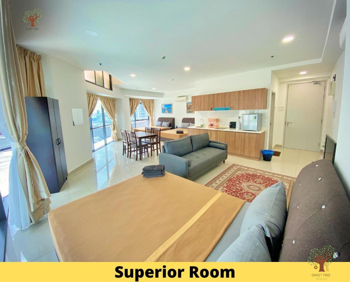 Sweet Tree Homestay بيتالينغ جايا المظهر الخارجي الصورة